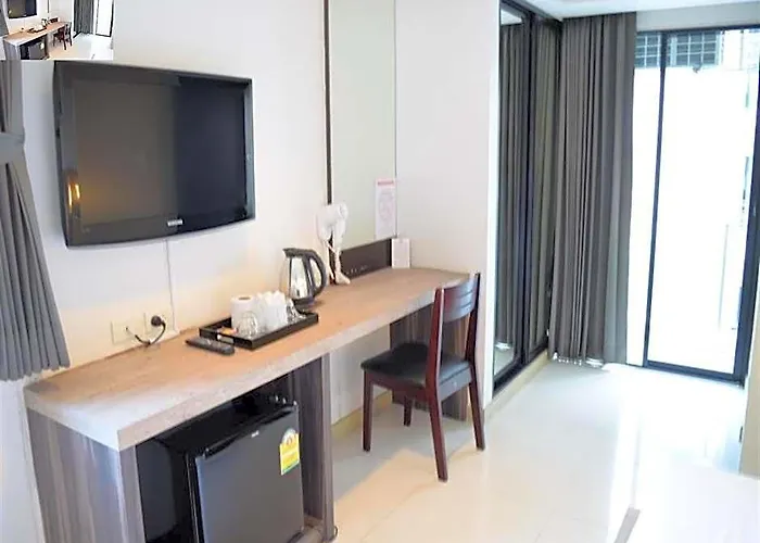Diamond Ratchada Hotel 3*
