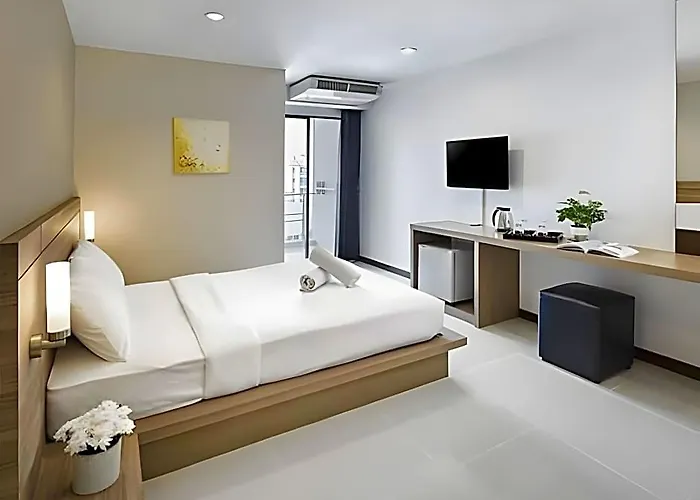 Diamond Ratchada Hotel 3*