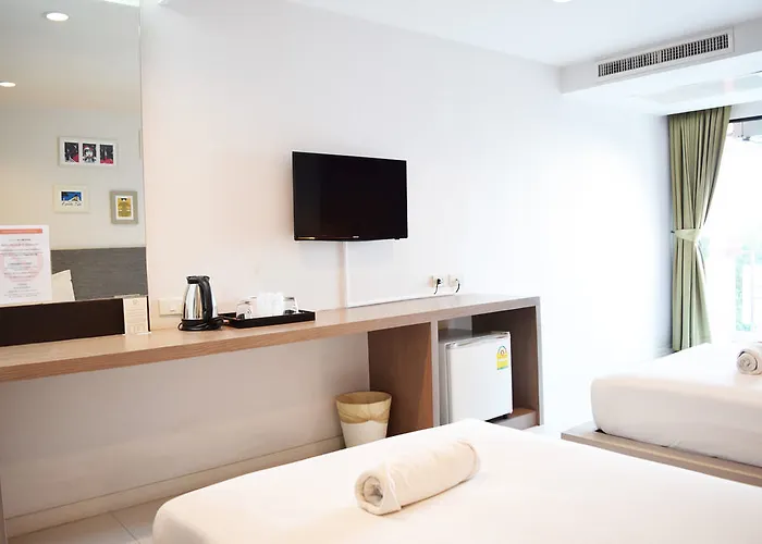 Diamond Ratchada Hotel