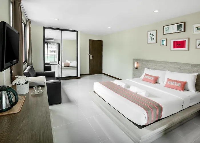 Diamond Ratchada Hotel