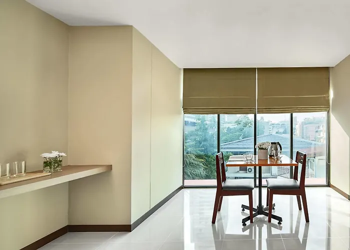 Diamond Ratchada Hotel 3*
